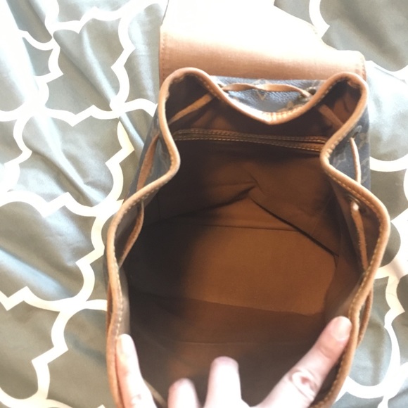 Louis Vuitton vintage backpack Montsouris MM - Picture 2 of 6